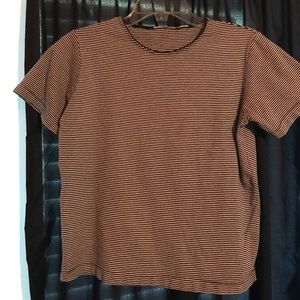 Black and white trendy stripe t-shirt